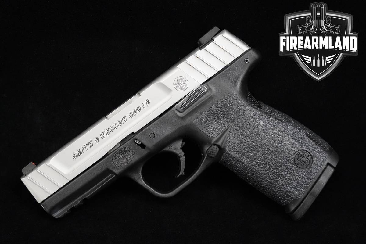 Smith & Wesson (S&W) SD9 VE 9mm Two-Tone S&W SD9-VE +3 MAGS