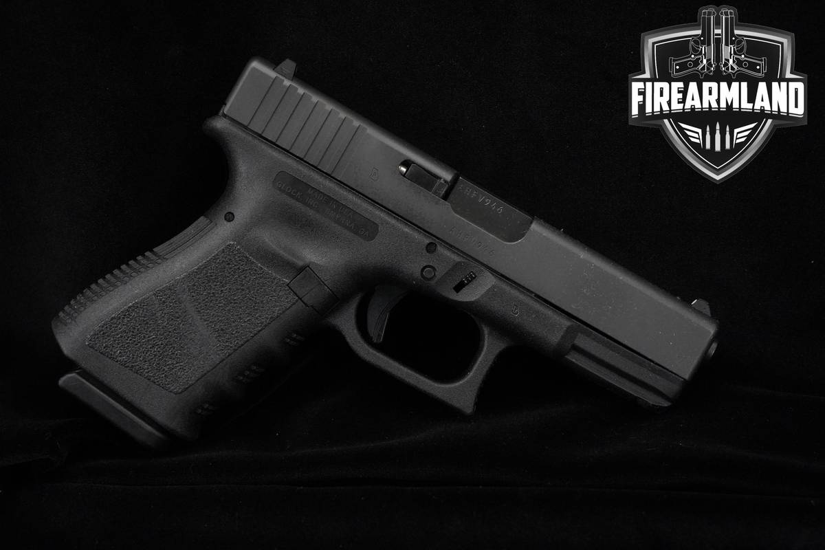 Glock 19 Gen3 9mm 4.02" Glock-19 G19 G-19 Gen-3 2 MAGS, ORIG CASE & HOLSTER