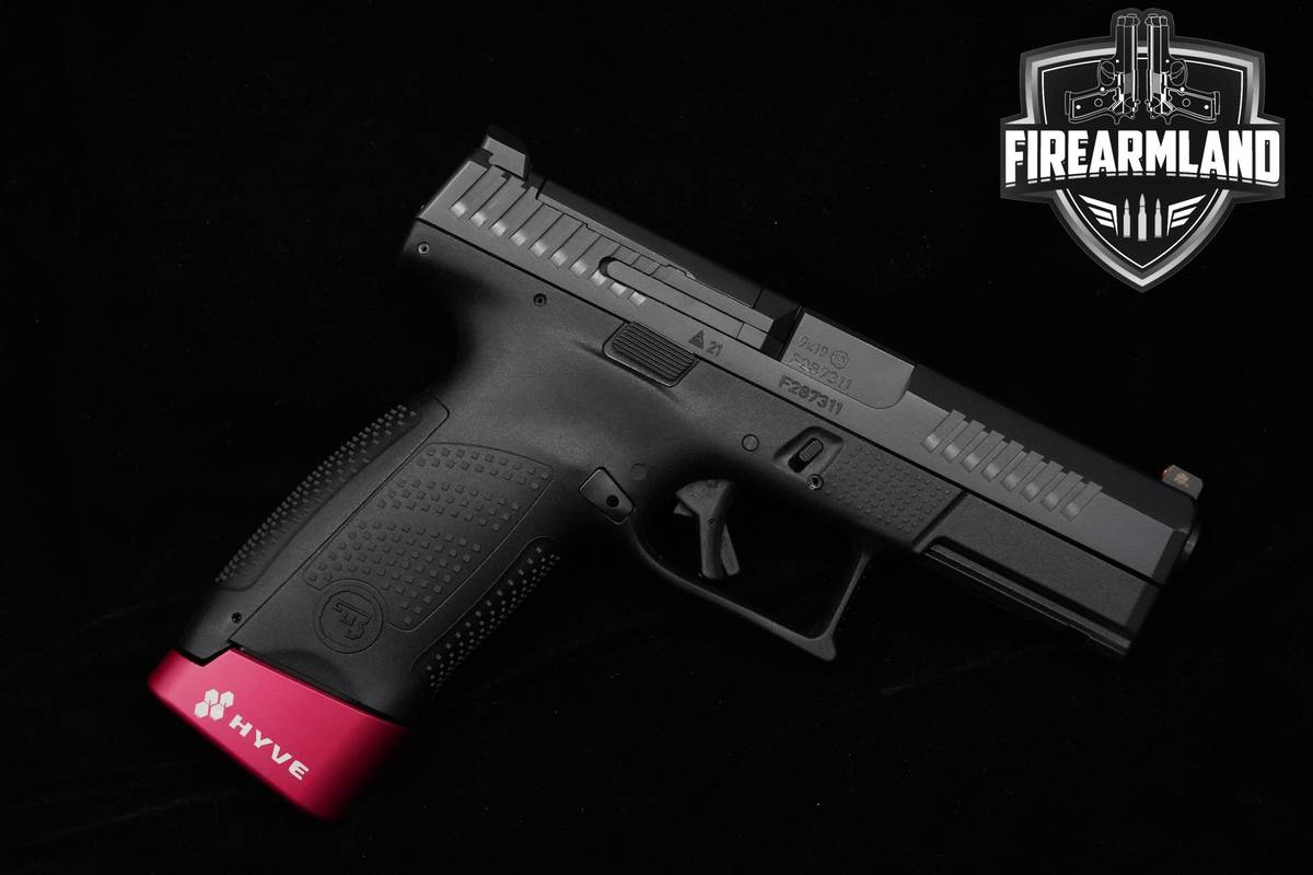 CZ P-10 C Optics Ready 9mm CZ P10C OR +2 MAGS & ORIG CASE