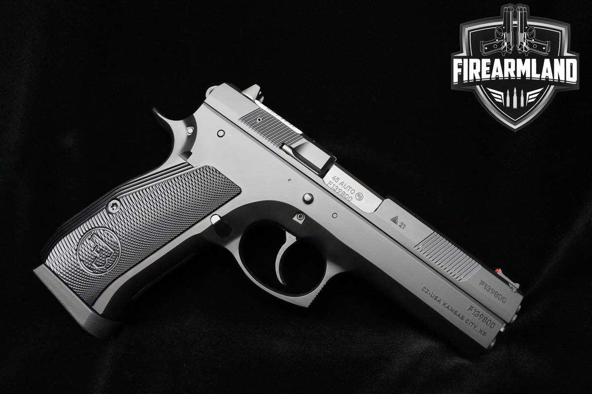 LIKE-NEW CZ 97 B 45 ACP 4.65" poly-coat Pistol CZ97 +2 MAGS