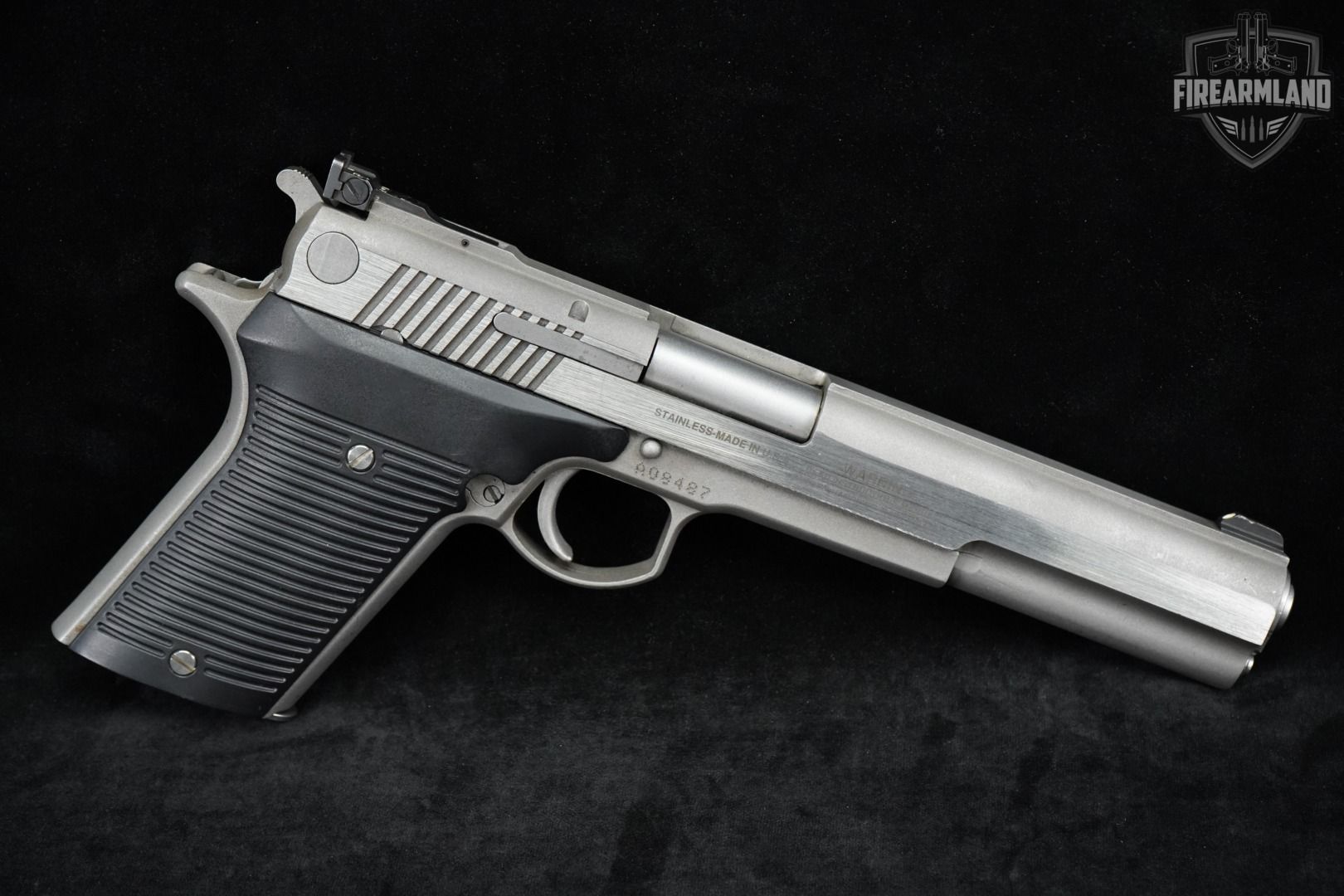 Rare AMT Automag III .30 Carbine 6.375