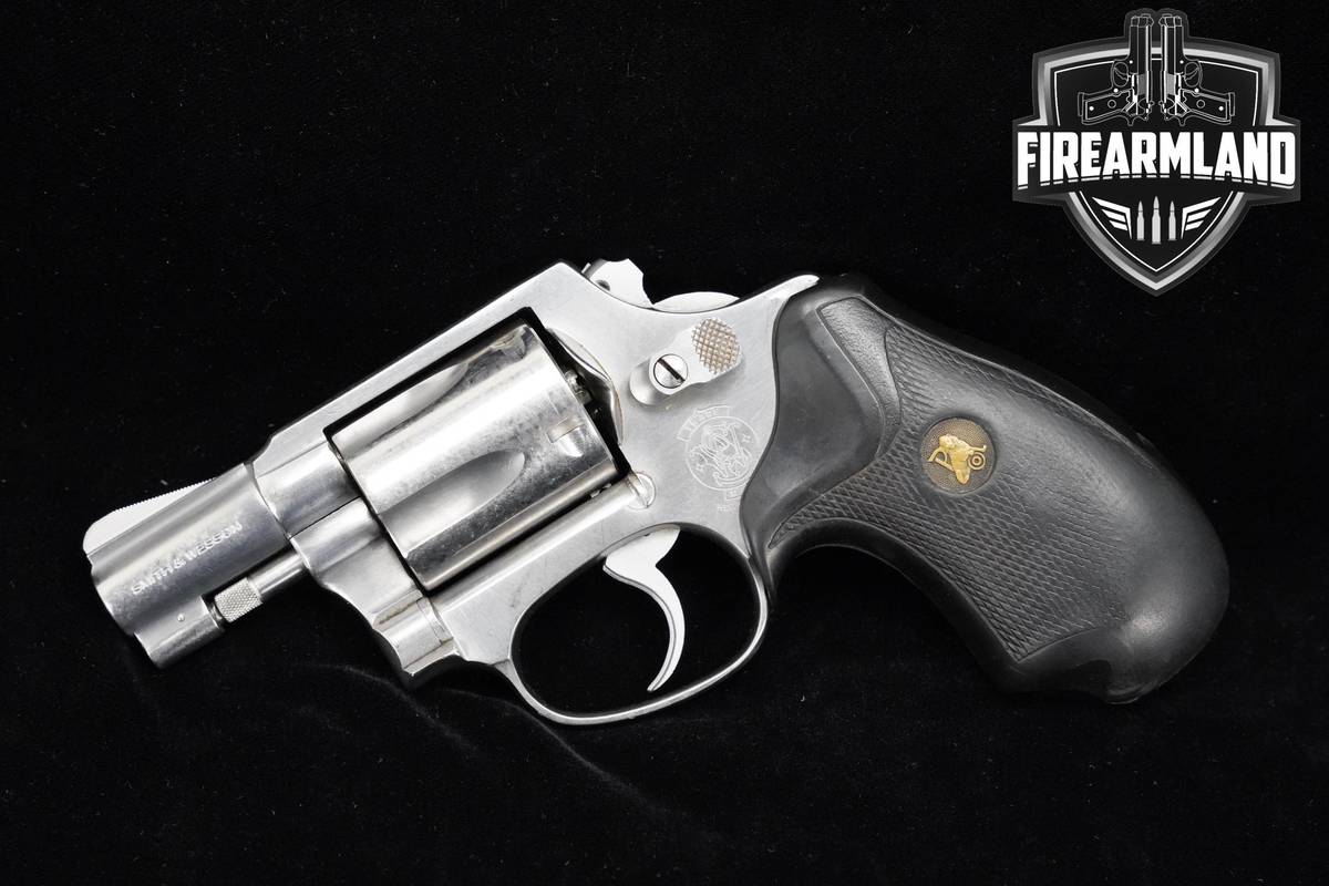 SNUB-NOSE Smith & Wesson Model 60 Chiefs Special Stainless 38-Spl 2" S&W 60