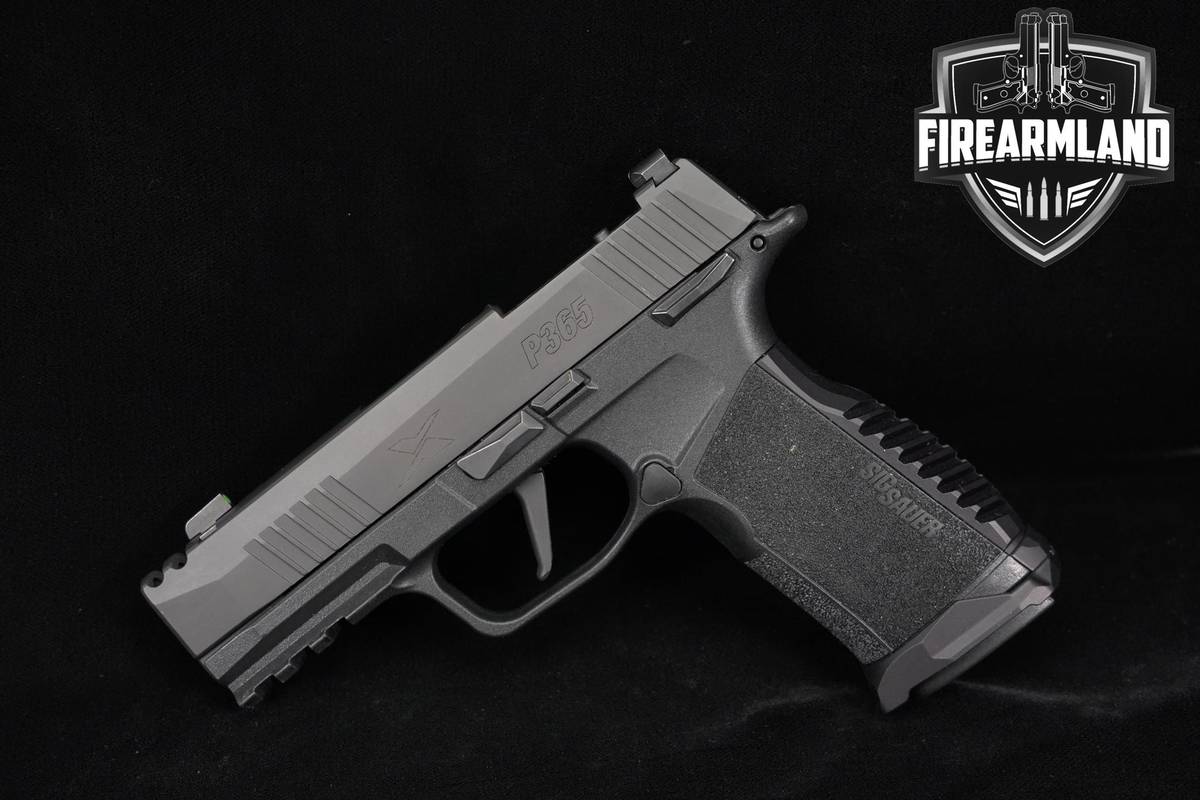 Sig Sauer P365-XMACRO COMP 9mm 3.1" P 365 X Macro +2 MAGS & HOLSTER
