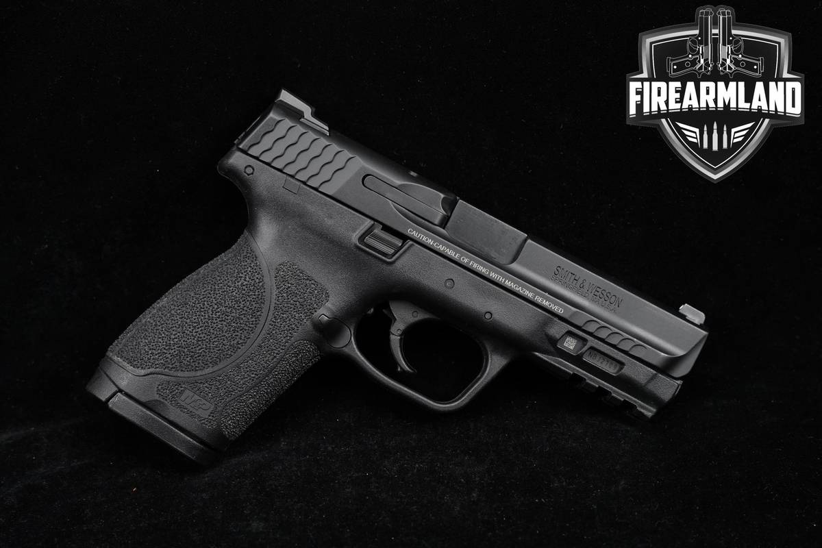Smith & Wesson M&P9 M2.0 Compact 9mm 4" +6 MAGS & OG CASE
