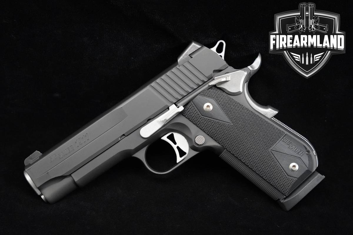 Sig Sauer 1911 Nightmare Carry 45 ACP 1911 Sig-Sauer 7MAGS & ORIG CASE