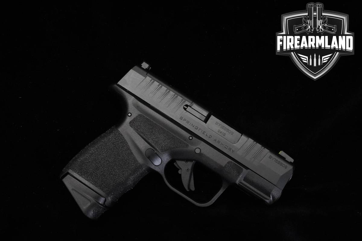 LIKE-NEW Springfield Armory Hellcat OSP 9mm Springfield Hellcat-OSP +2 MAGS