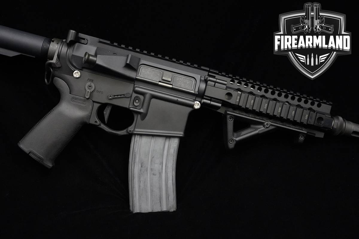 L.A.R. Manufacturing (LAR) Grizzly-15 300 Blackout AR-15 AR15 AR 8.5" 2MAGS