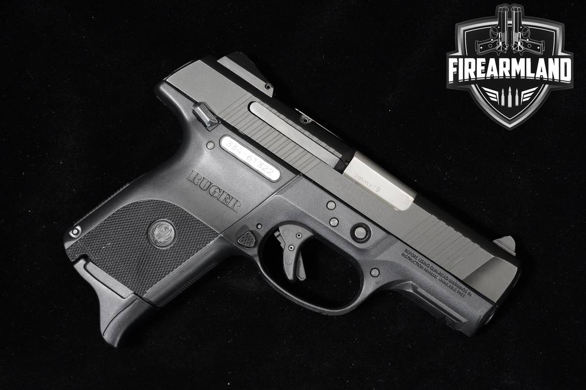 Ruger SR9c 9mm 3.4" Ruger SR9 +2 MAGS & ORIG CASE