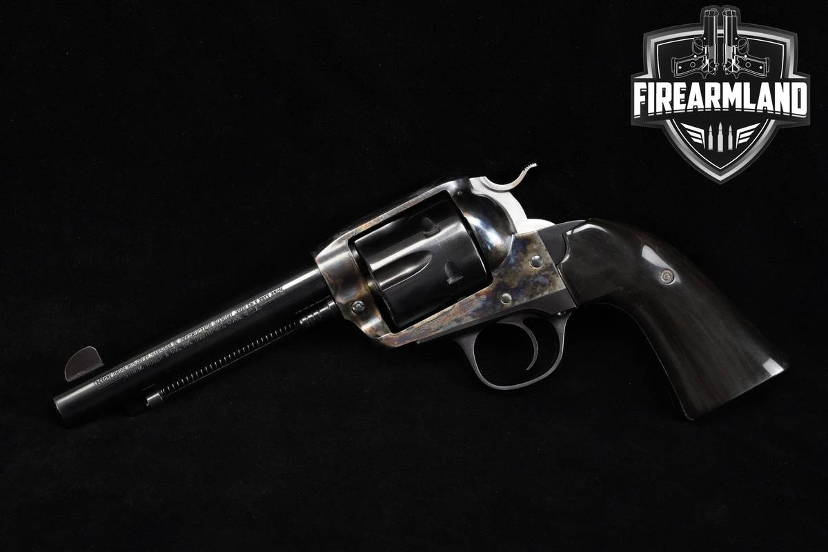 1999 Ruger Vaquero Bisley 44-Magnum 5.5" Ruger-Vaquero OG-CASE & GUN-BELT