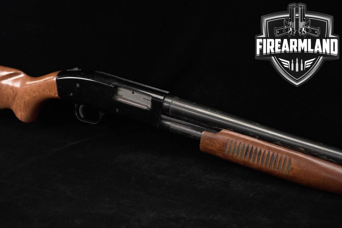 1970's Western Field Model M550ABD 12-Gauge 26 Blued & Wood M550-ABD