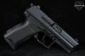 Heckler & Koch (H&K, HK) P2000 V3 9mm Luger Black in Very Good Condition Image 4