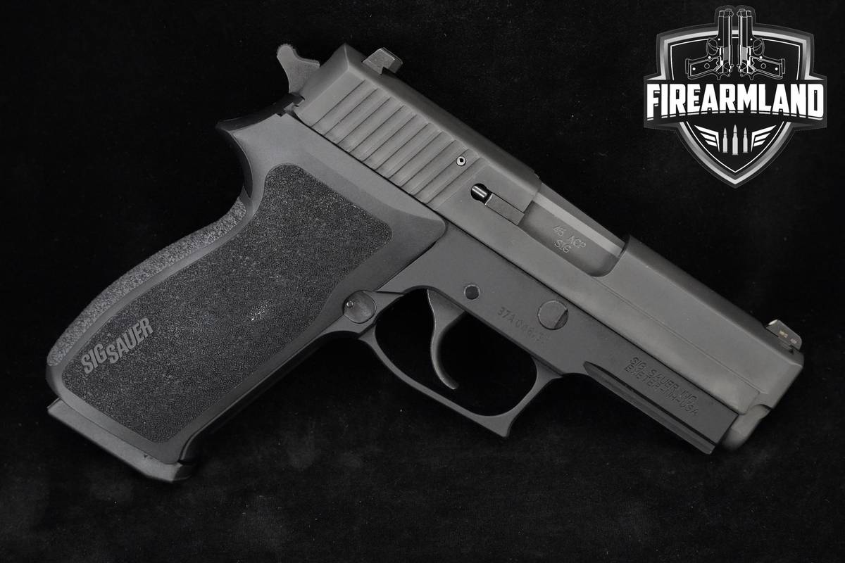 Sig Sauer P220 45 ACP Sig-Sauer P220 P-220 +2 MAGS & ORIG BOX