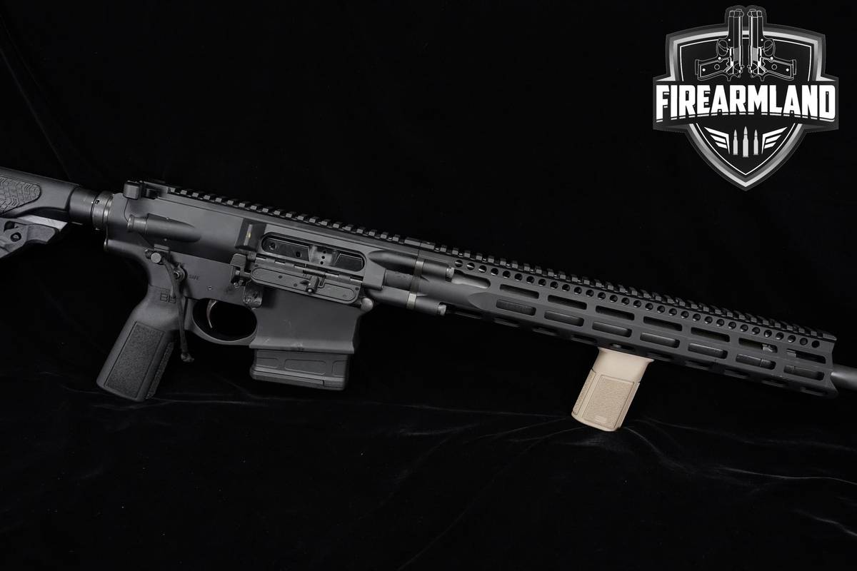 Daniel Defense DD5 V4 308-Win AR-10 AR10 18" +2 MAGS, OG CASE & GEISSELE