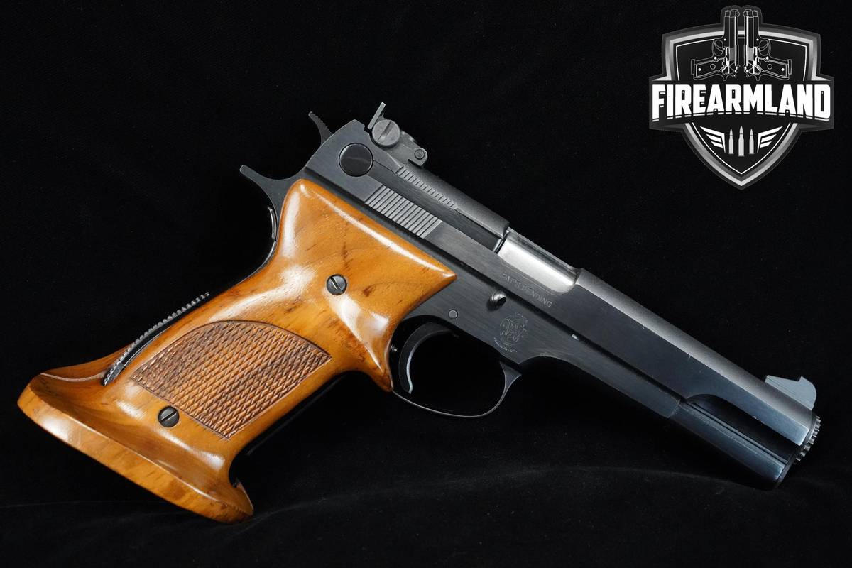 Smith & Wesson (S&W) Model 52-1 38 Mid-Range 5" Blued S&W 52-1 +2 MAGS