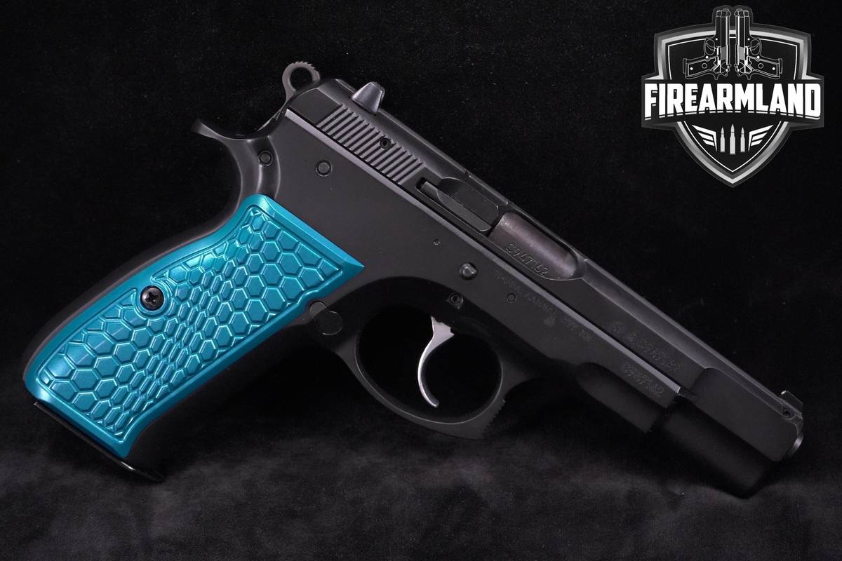 CZ 75 B 9mm 4.6" Black Polycoat CZ75 CZ 75B +2 MAGS & ORIG CASE