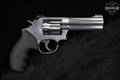 Smith & Wesson (S&W) Model 617 -6 .22 LR Satin Stainless in Excellent Condition Image 4