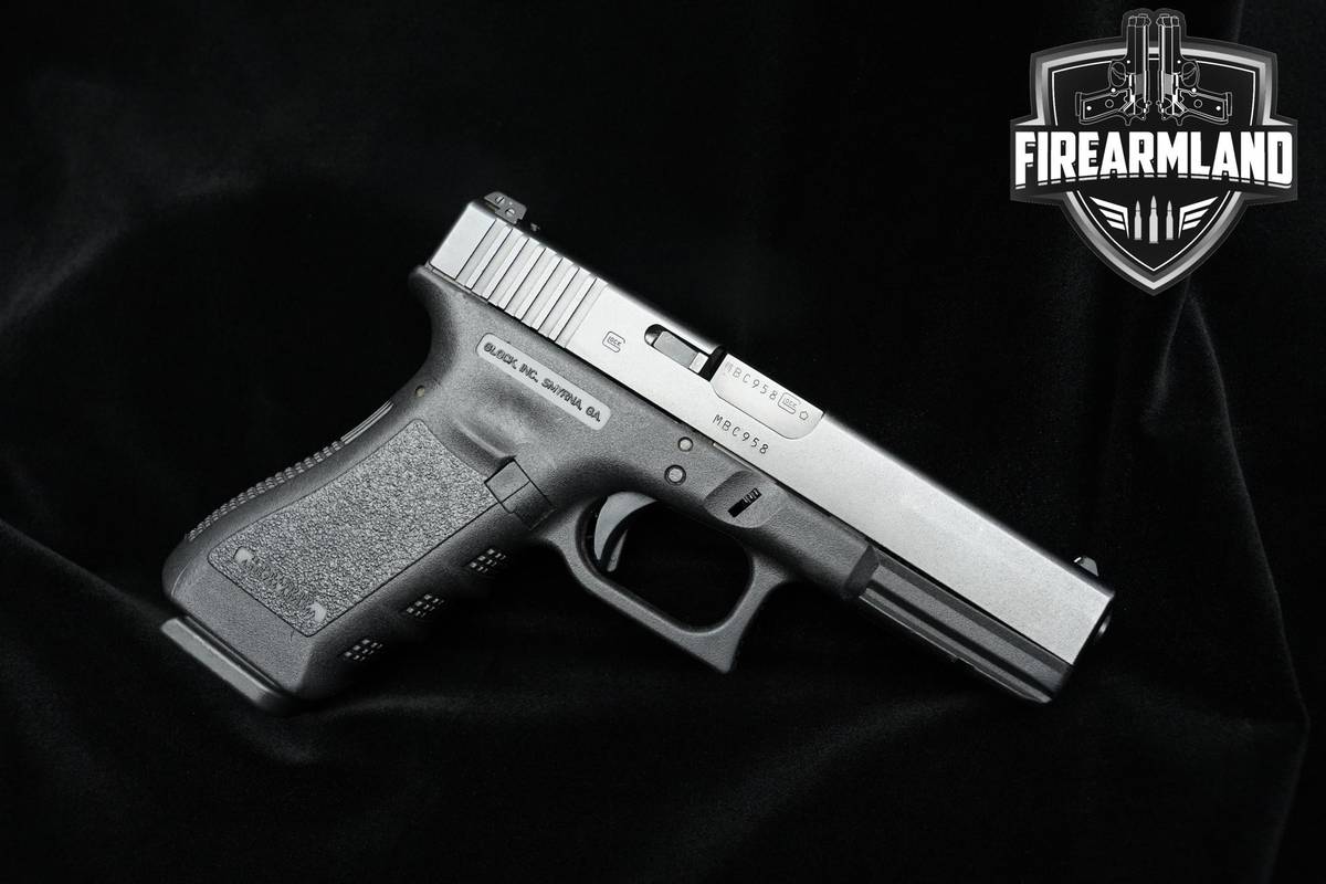 Glock 17 Gen3 9mm 4.49" 17 Glock G17 +3 MAGS & ORIG CASE