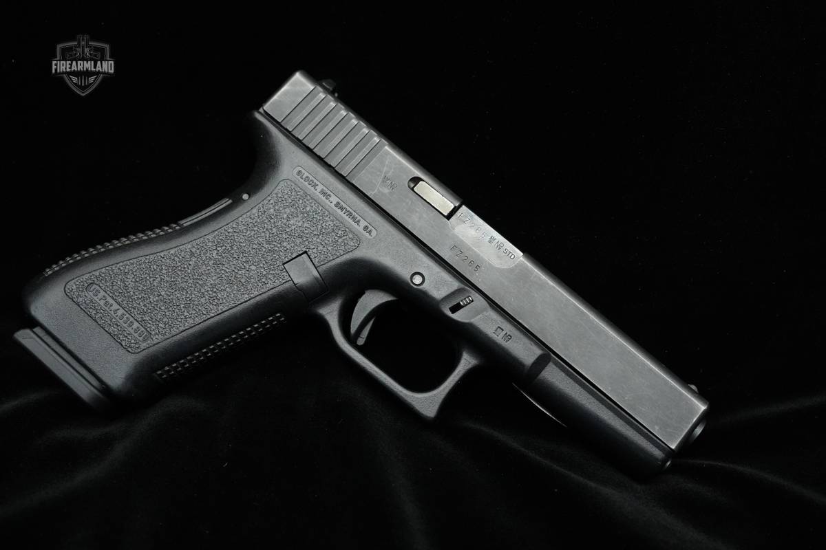 GLOCK 17 Gen2 9mm Glock Gen2 17 G17 9mm G17 CC Concealed Carry Pistol 9 mm