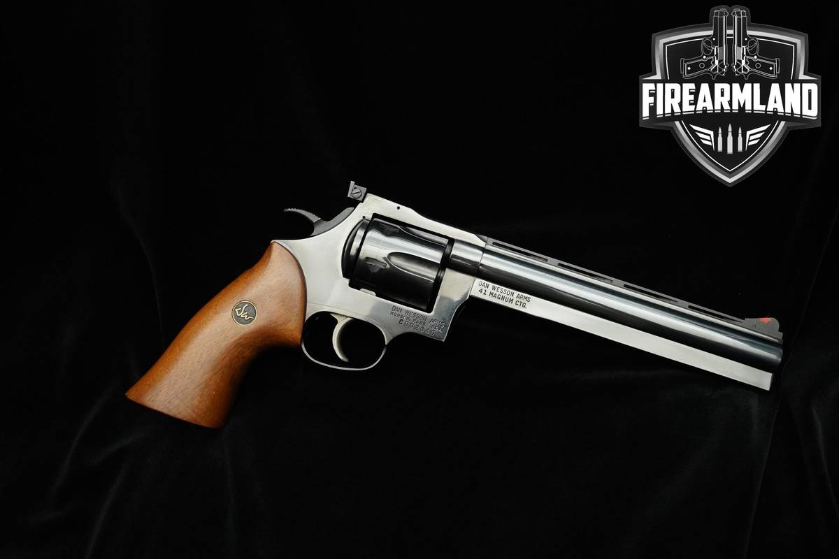 1984-1985 Dan Wesson Model 41 VH 41 Rem Magnum 8" VENT RIB ORIG BOX & OPTIC