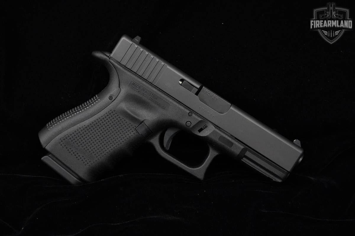 Glock 19 Gen4 9mm 4.02" Glock G19 Gen-4 +3 MAGS & ORIG CASE