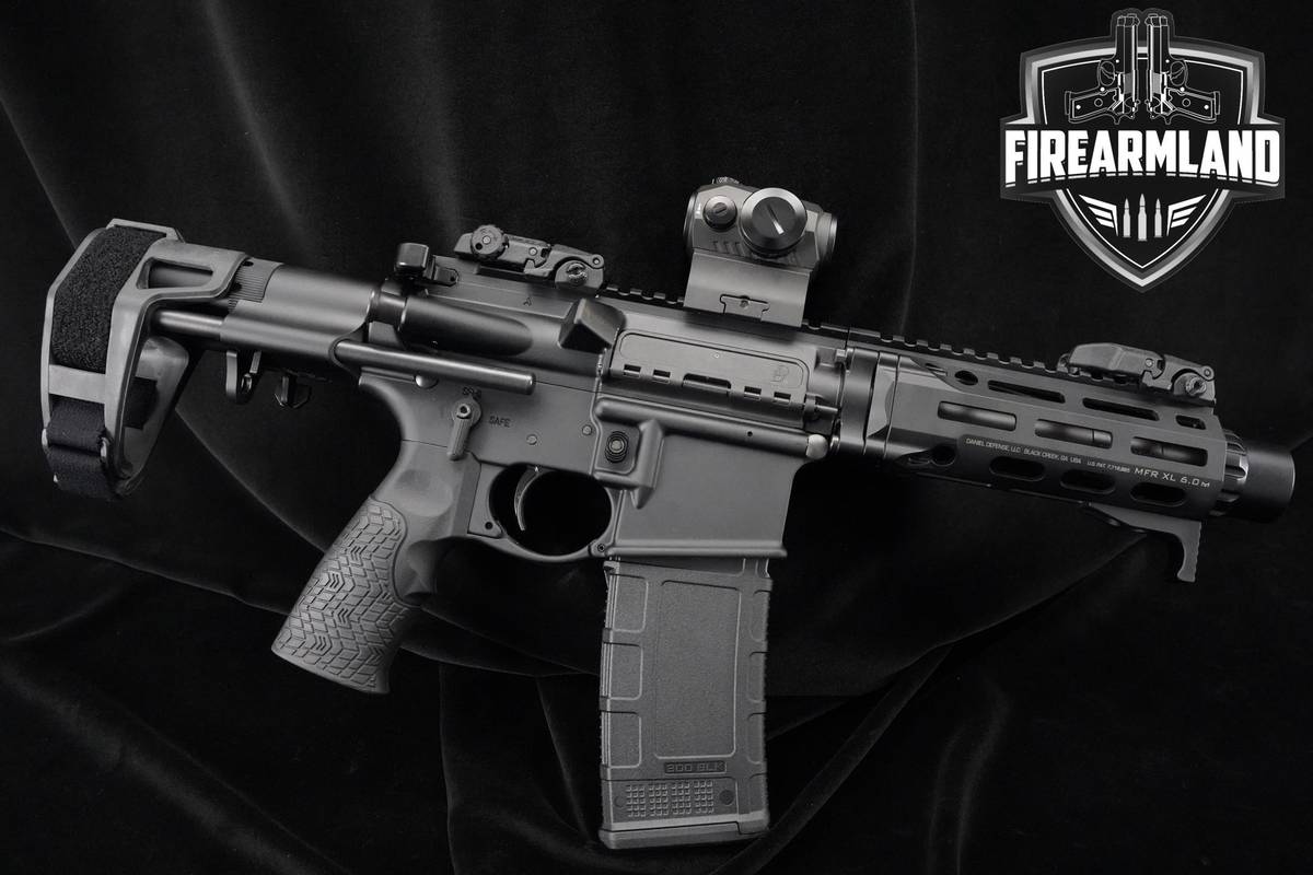 Daniel Defense DDM4-PDW 300 Blackout 7" DDM4-PDW +4 MAGS, ORIG CASE & OPTIC