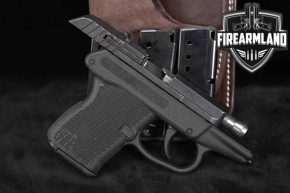 Kel-Tec P-32 32ACP 2.7" KelTec P32 +4 MAGS & HOLSTER