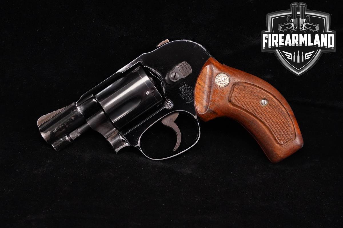 LIGHT-WEIGHT Smith & Wesson S&W Model 38 Airweight Bodyguard 38Special 2"