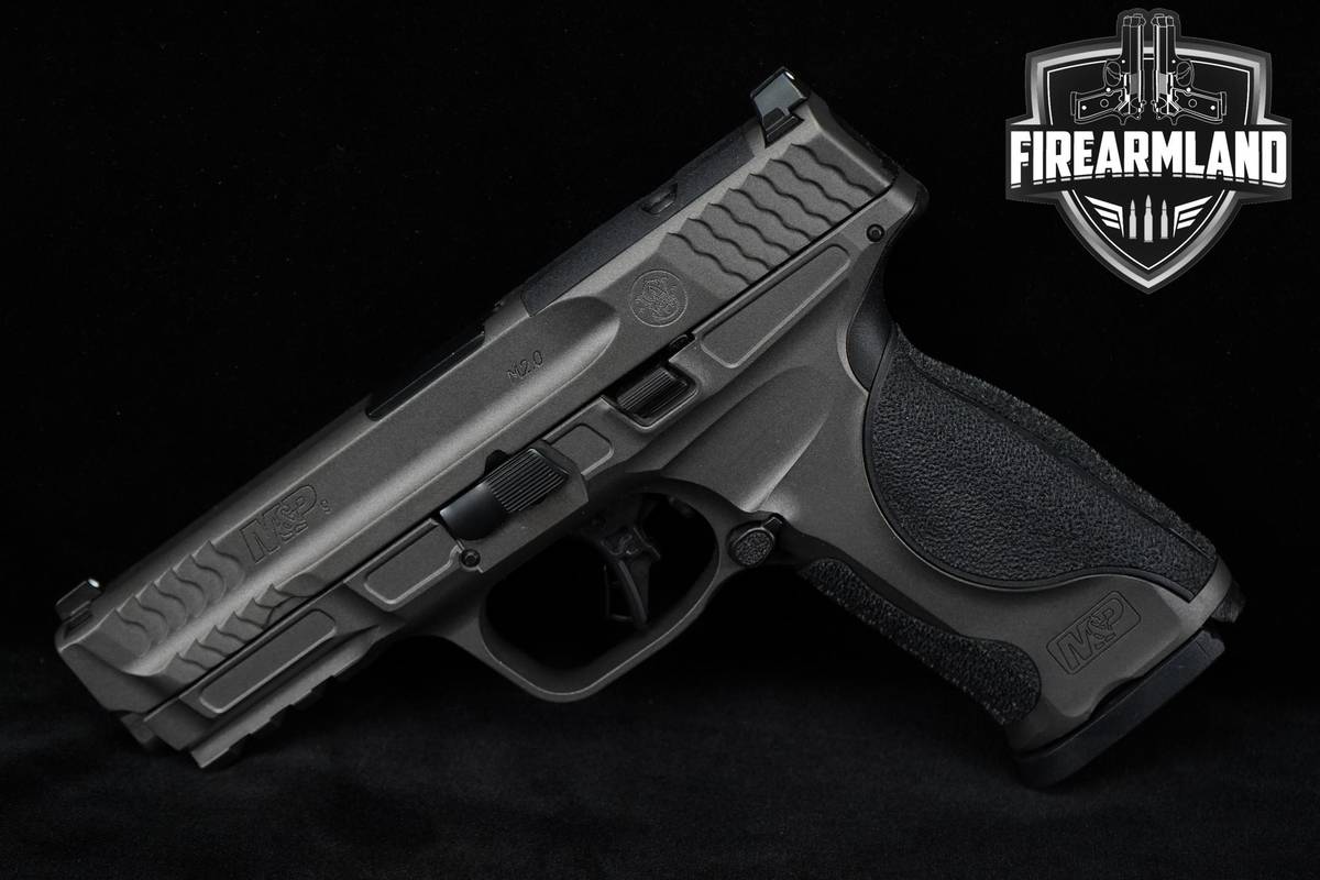 Smith & Wesson M&P9 M2.0 Metal Optics-Ready 9-mm 4.25" +2 MAGS & OG BOX