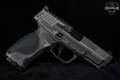 Smith & Wesson (S&W) M&P 9 M2.0 Metal Optics Ready No Thumb Safety 9mm Luger Tungsten Gray in Very Good Condition Image 3
