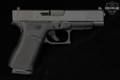 Glock G48 9mm Luger Two-Tone Silver & Black in Excellent Condition Image 4