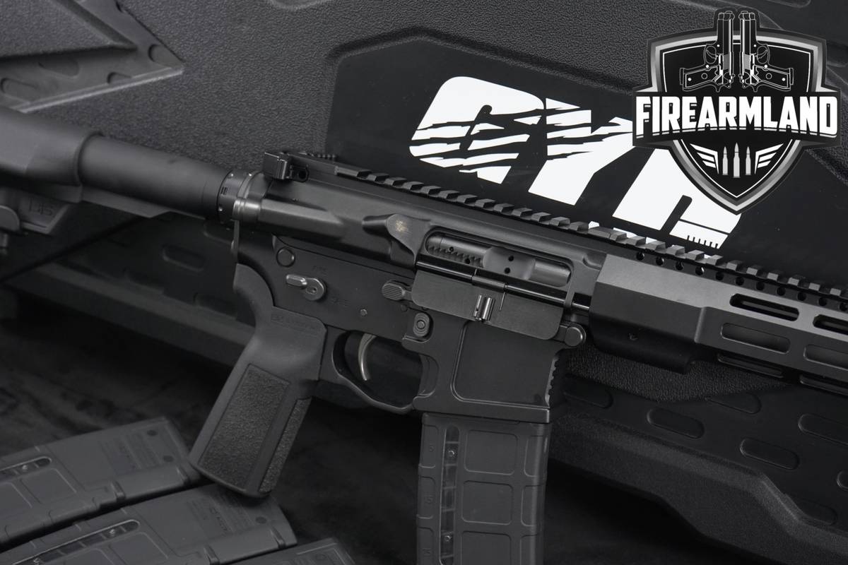 GYR ARMS Mod GR-15 5.56 NATO OR AR15 16" THREADED +5 MAGS & ORIG CASE