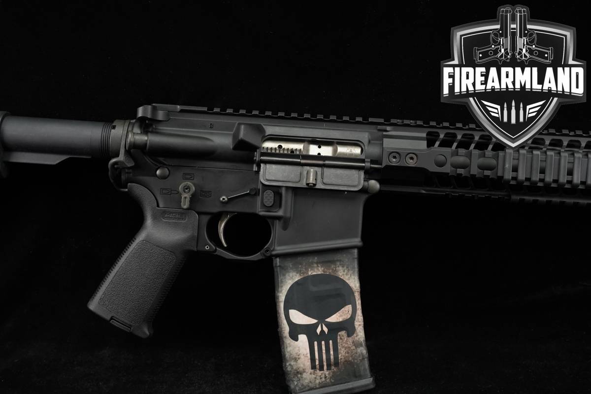 Spikes Tactical ST-15 5.56 NATO AR15 Quad Rail Flat Top +5 PMAGS
