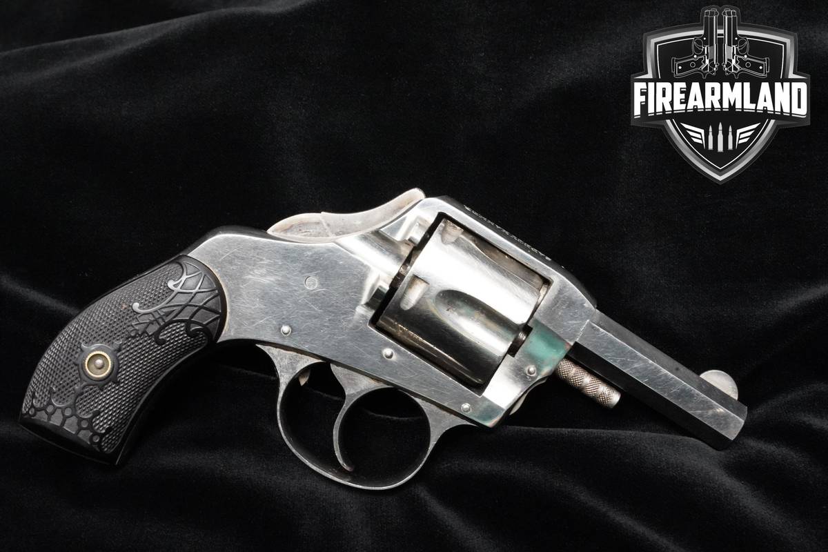 Harrington & Richardson (H&R) Safety-Hammer Double-Action First Model H&R