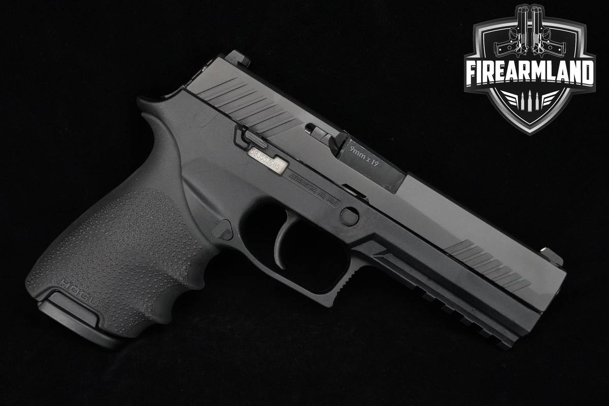 Sig Sauer P320 9mm P320 +2 MAGS & ORIG CASE
