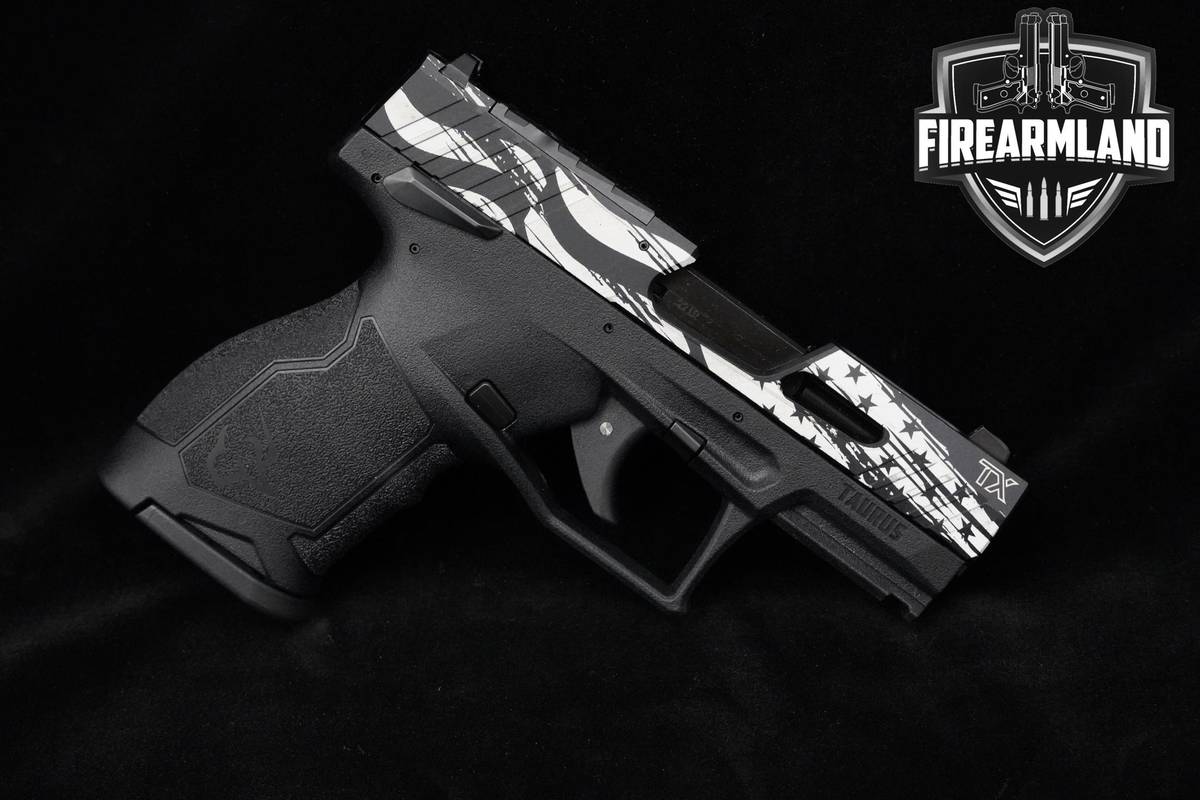 Taurus TX22 Compact 22LR Taurus-TX22 Compact TX-22 TX22C +2 MAGS & ORIG BOX