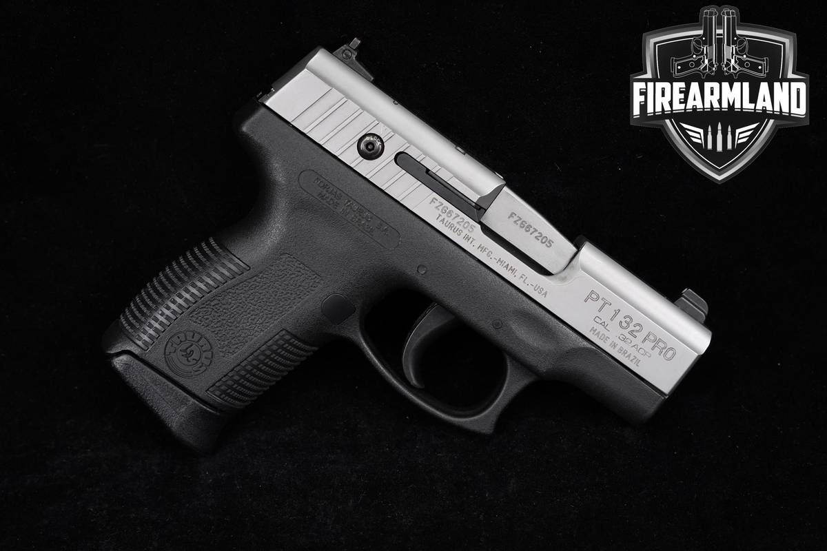 COMPACT Taurus PT 132 Pro Millennium PT132 32 ACP 3.25" +2 MAGS & ORIG CASE