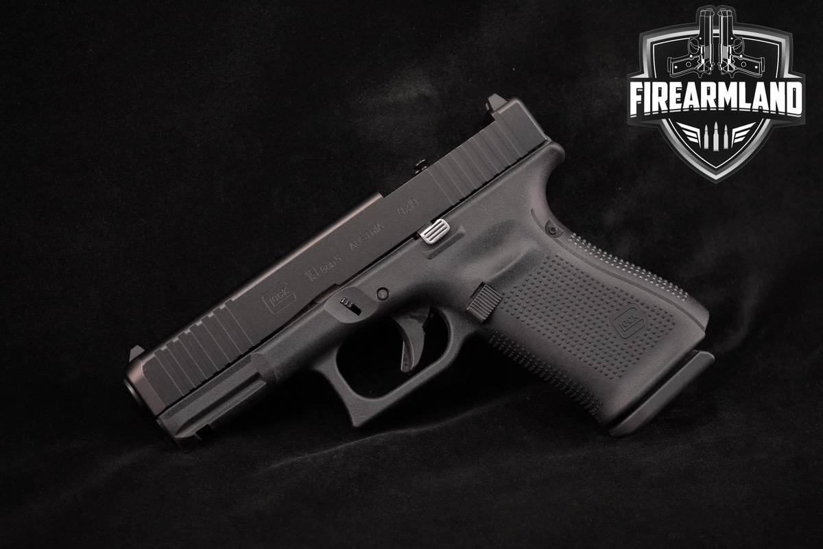 Glock 19 Gen5 MOS 9mm G19 Gen-5 +4 MAGS & ORIG CASE