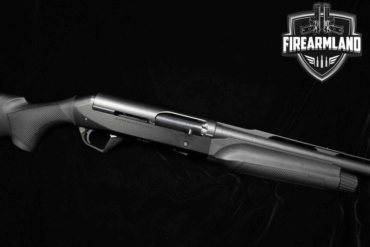 2004 Benelli Super Black Eagle II 12-Gauge 24" Benelli VENT RIB SBE2 SBE-2