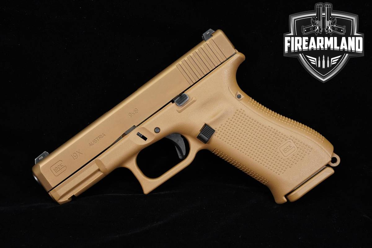 COMPLIANT Glock 19X Crossover 9mm G19X 19-X G19 +3 MAGS & ORIG CASE