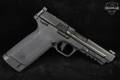 Smith & Wesson (S&W) M&P 22 Magnum .22 WMR Black in Excellent Condition Image 3