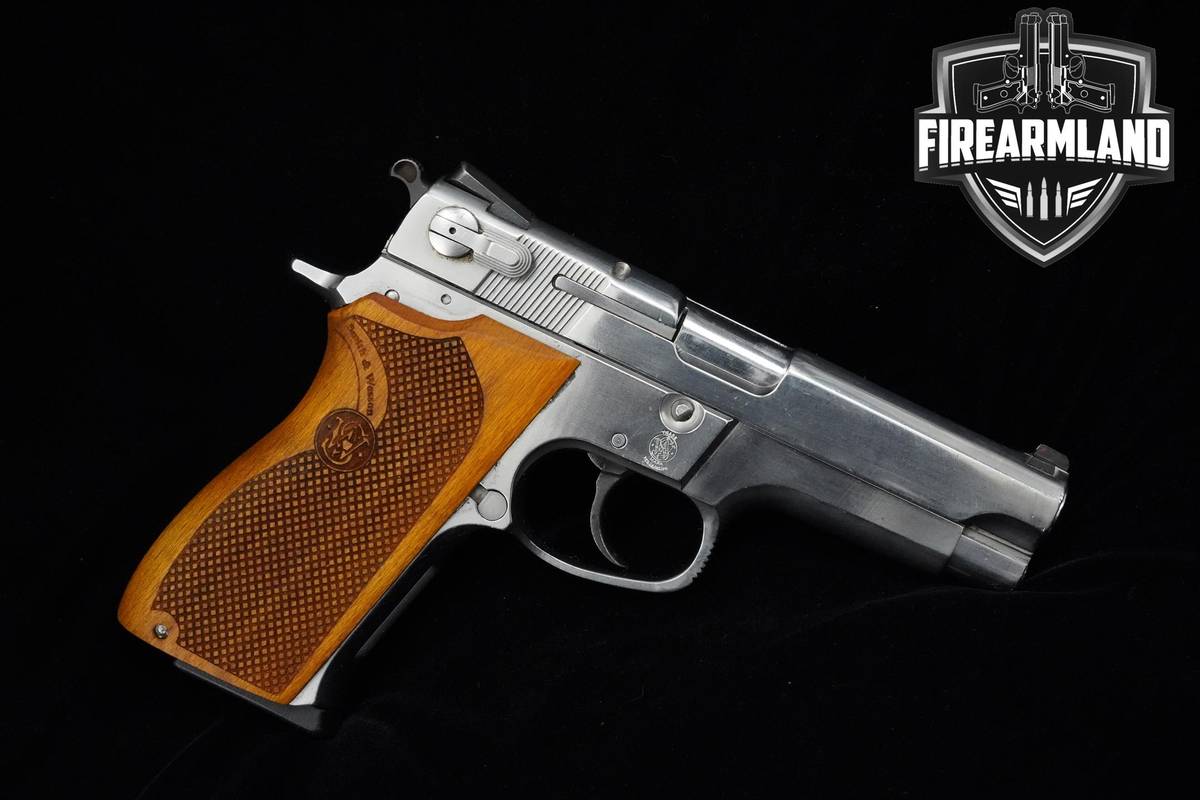 1996 Smith & Wesson (S&W) Model 5906 9mm 4" Polished Stainless S&W 5906
