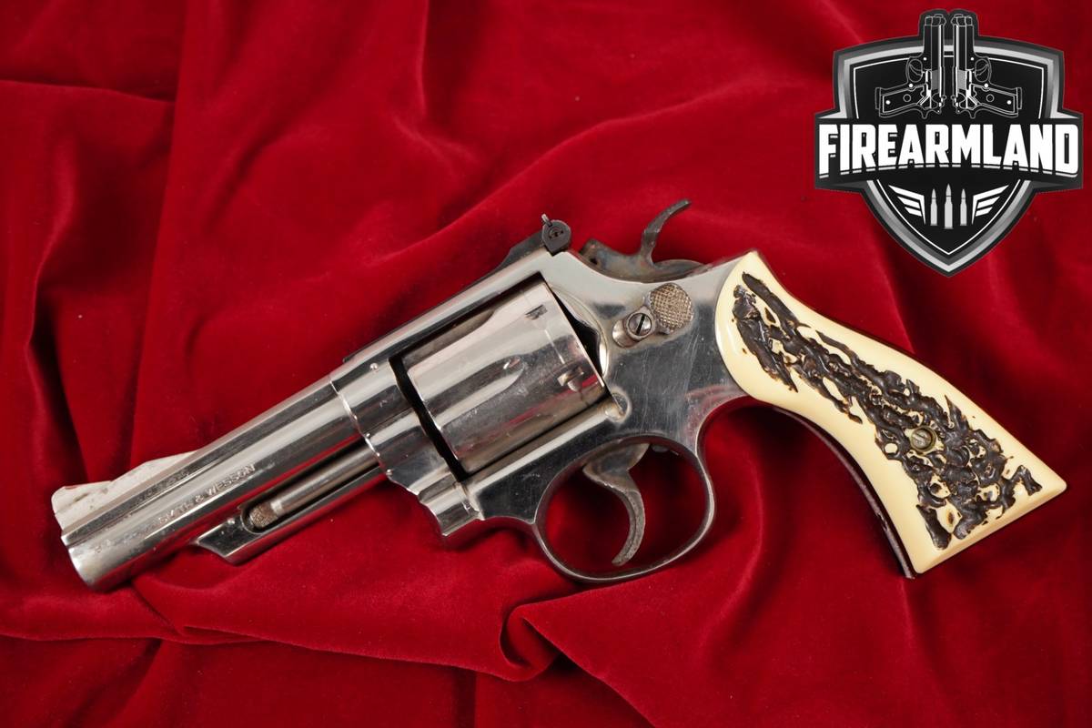 1972 Smith & Wesson Model 19-3 Combat Magnum S&W 357 Mag 4" Bright Nickel