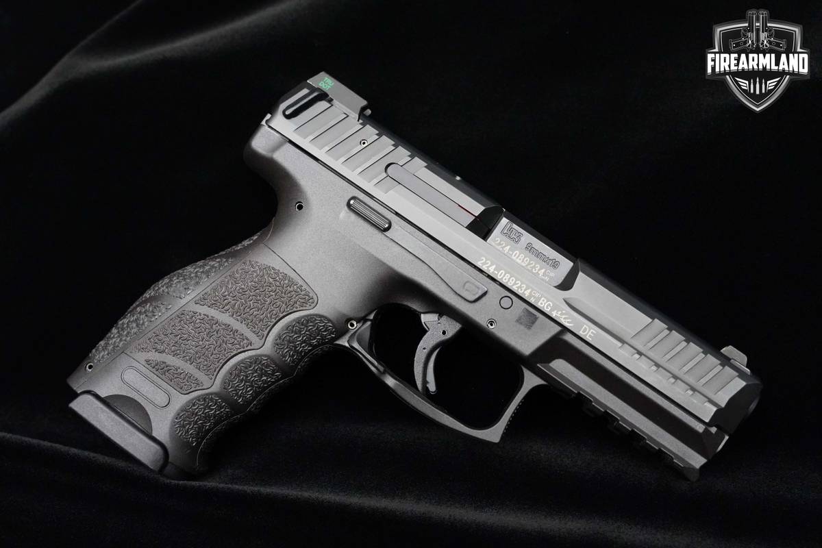 ORIG CASE 2016 Heckler & Koch VP9 9mm Germany 10+1 FNC H&K VP9 HK 2MAGS