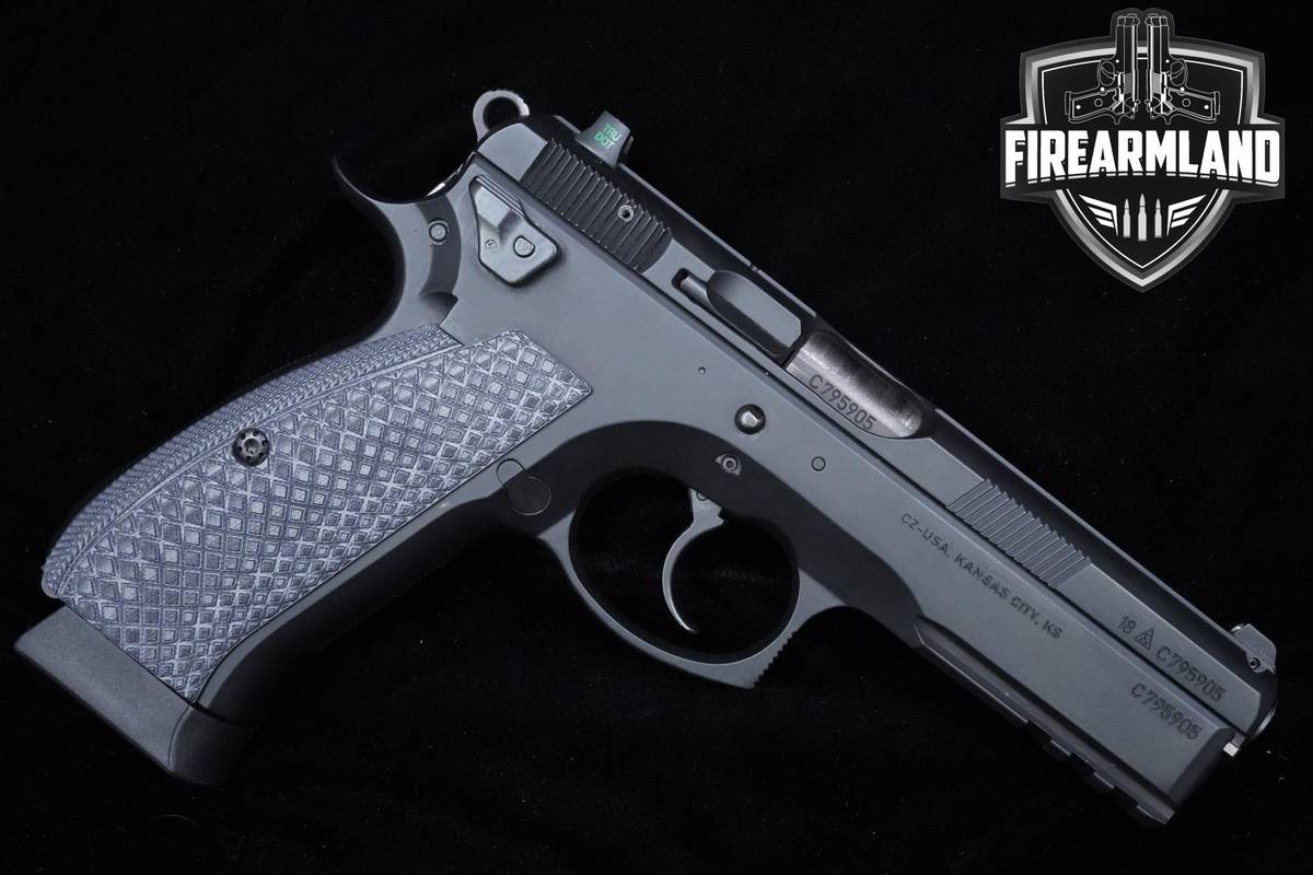 CZ 75 SP-01 Tactical 9mm 4.5" CZ +2 MAGS & ORIG CASE