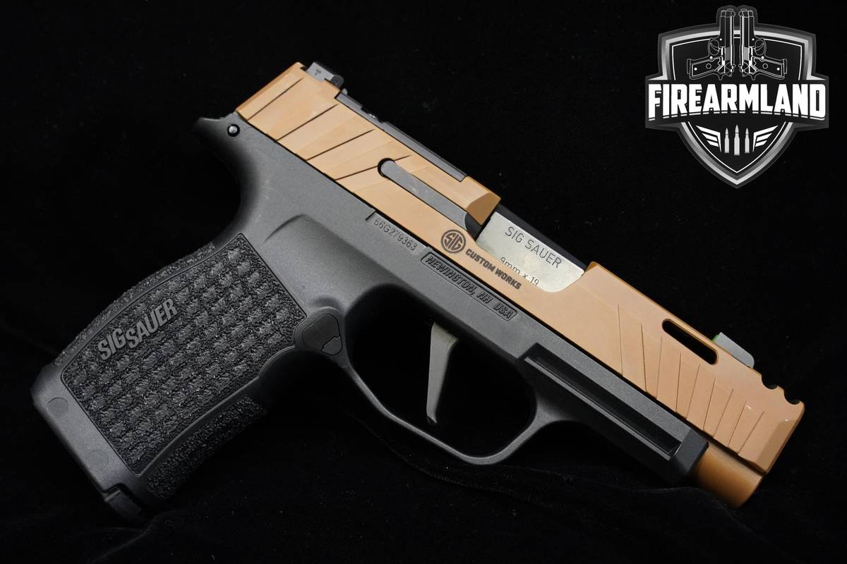 Sig Sauer P365 Snakebite Spectre Comp 9mm 3.1" P365 P-365 3MAGS & ORIG CASE