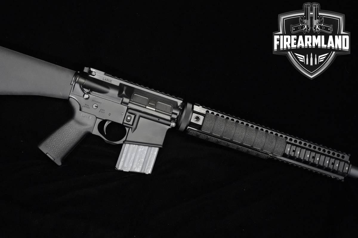 Spikes Tactical ST15 + LARUE TACTICAL STEALTH UPPER 5.56-NATO 20" AR-15 AR