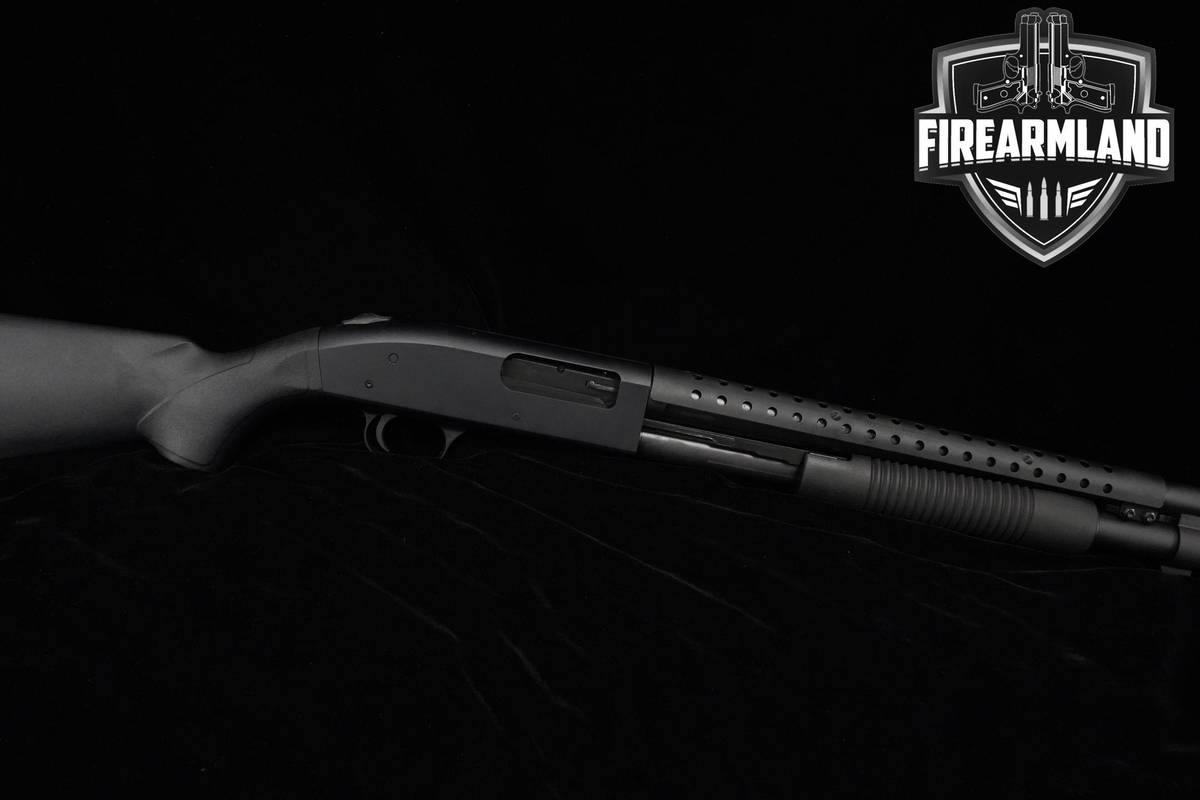 Mossberg Model 590 Persuader Synthetic 12-Gauge Mossberg 590 +ORIG BOX
