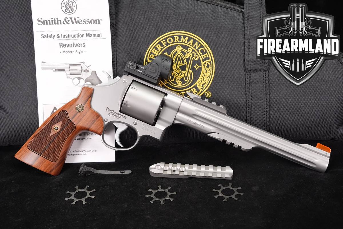 Smith & Wesson Model 629-8 PC Hunter S&W 44 Mag +ORIG CASE, TRIJICON OPTICS