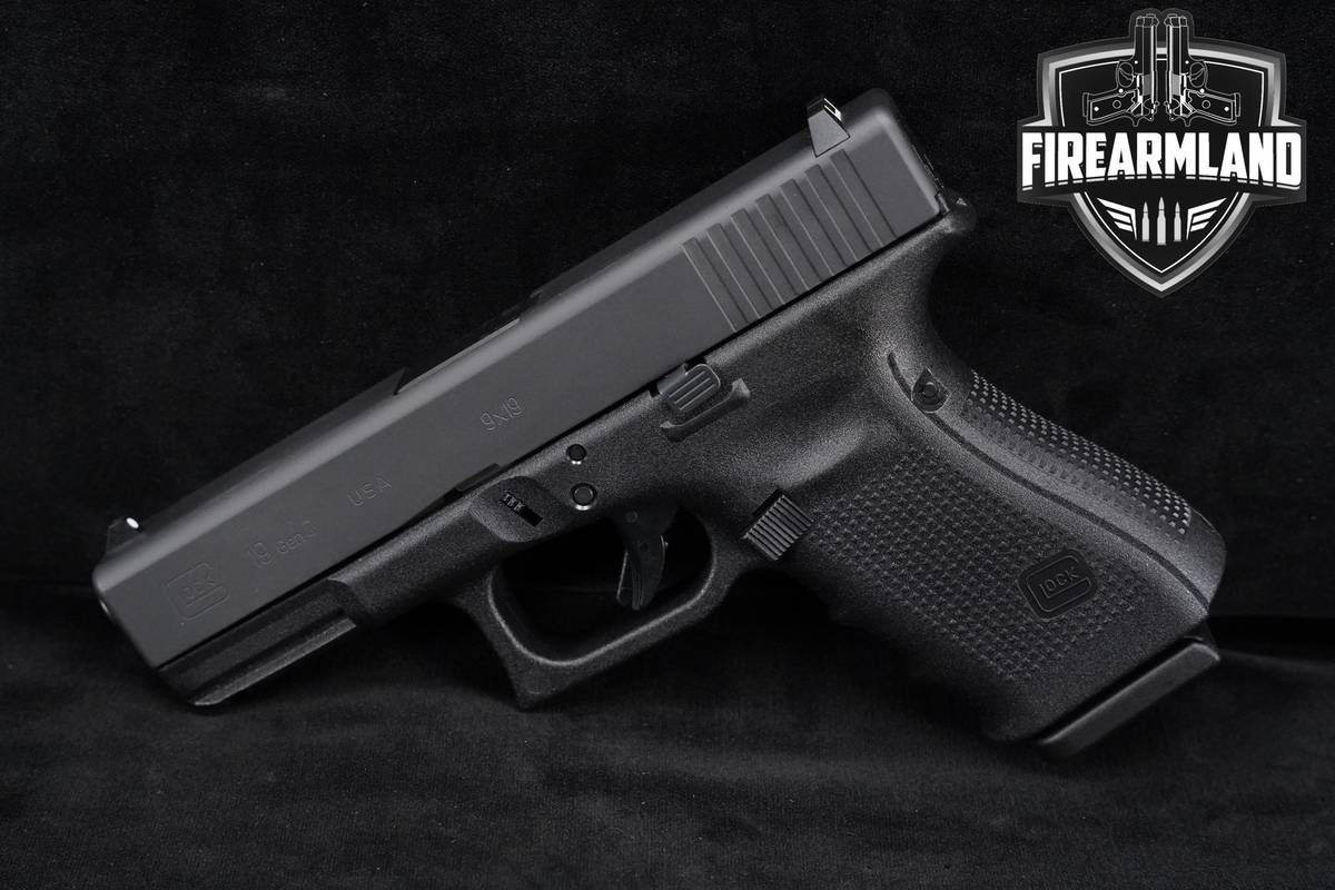 Glock 19 Gen4 9mm 4.02" Compact G19 Gen-4 +2 MAGS & ORIG CASE
