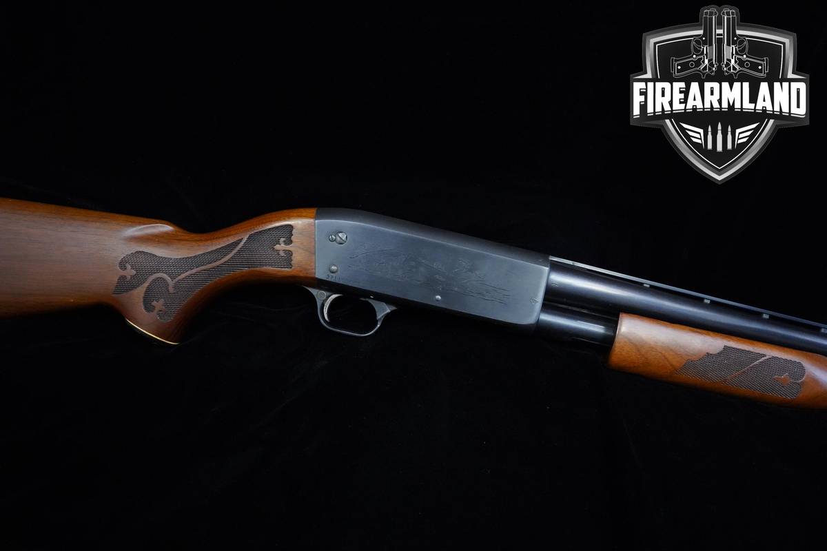 1970 Ithaca Model 37 Featherlight 12-Gauge 26" Ithaca 37 VENT RIB M37 1937